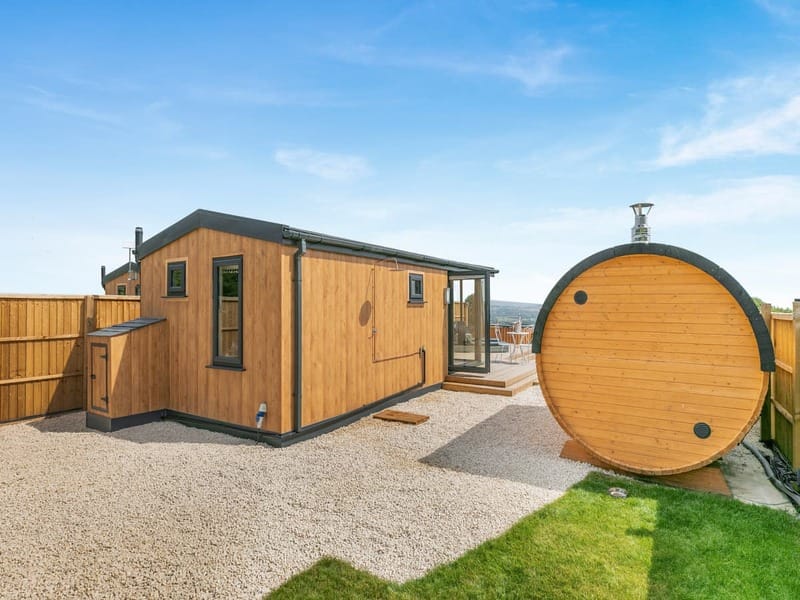 Barn Owl Lodge - Stone Hall Farm, Dalton