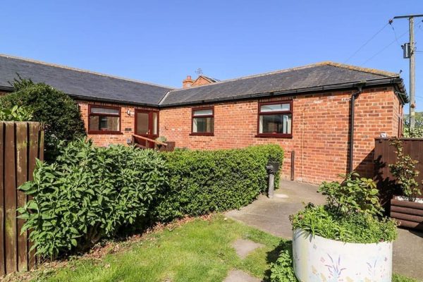 2 Pines Farm Cottages, Ulleskelf