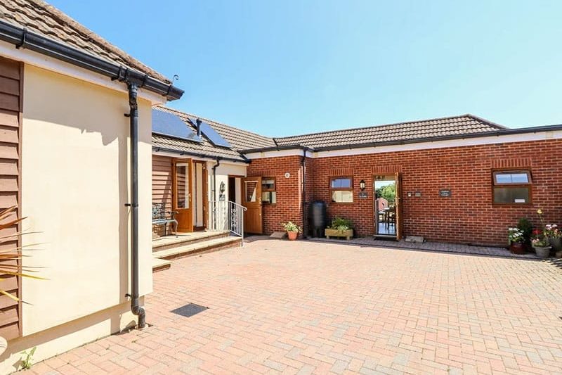 2 The Stables, Ryde
