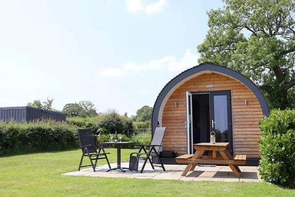 Honeypot Hideways - Acacia, Higher Kinnerton