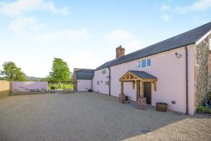 Apple Farmhouse, Berriew