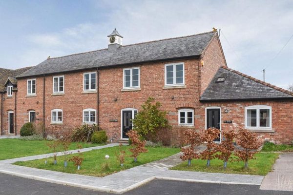Apple Tree Barn - Brook House Farm, Minshull Vernon