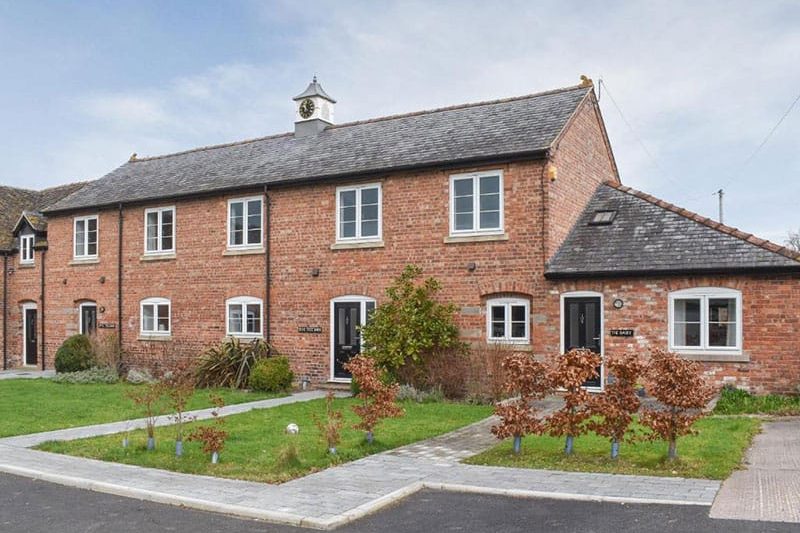 Apple Tree Barn - Brook House Farm, Minshull Vernon