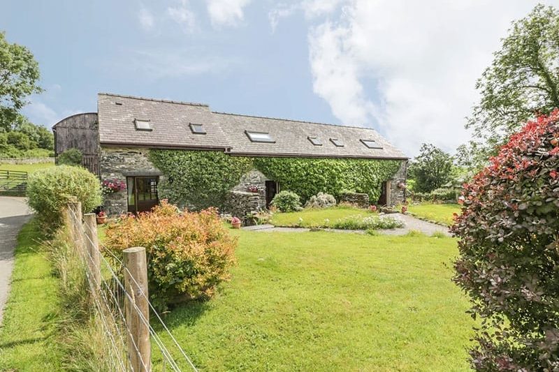 Arfron, Penrhyddion Pella, Capel Garmon