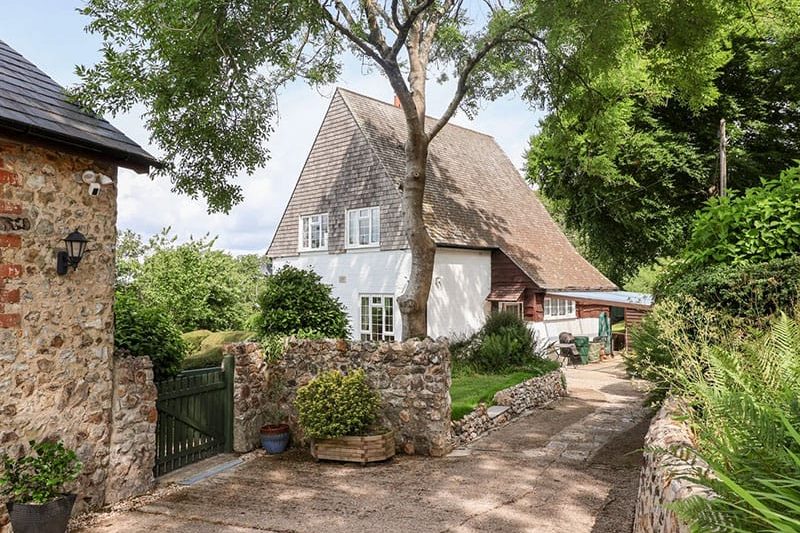 Barn Close Farm, Morcombelake