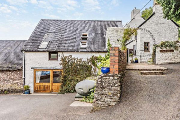 Barn Conversion 1, Llanbedr