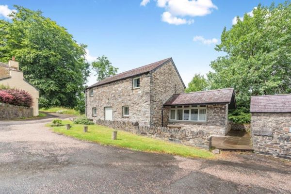 Barn Conversion 1, Dihewyd