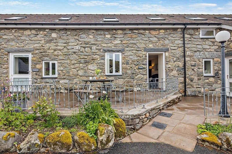 Barn Conversion 2, Llandderfel
