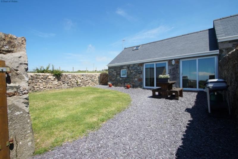 Barn Conversion 2, Llangwnadl