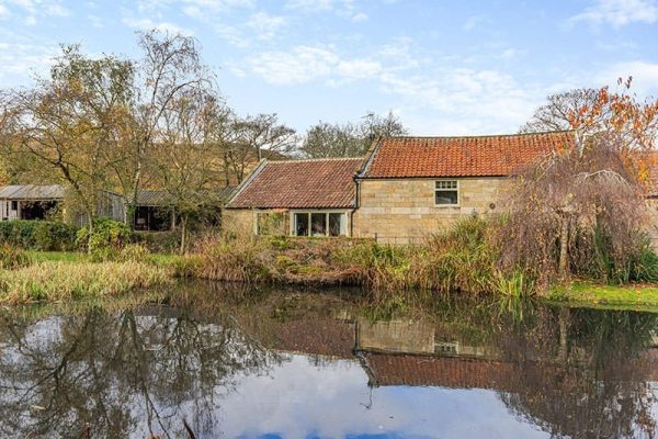 Barn Conversion 3, Chop Gate