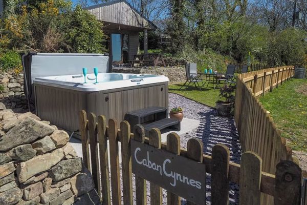 Caban Cynnes, Aberporth