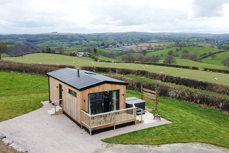 Cae Bedw, Llanfair Caereinion