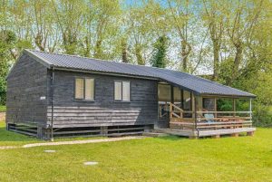 Cedar Lodge - Broad View Farm, Blacknest