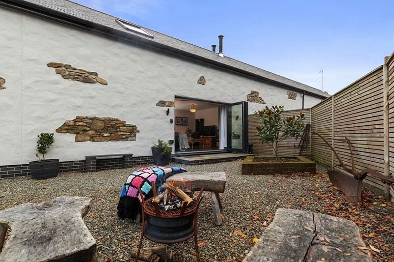 Cedar, Haverfordwest