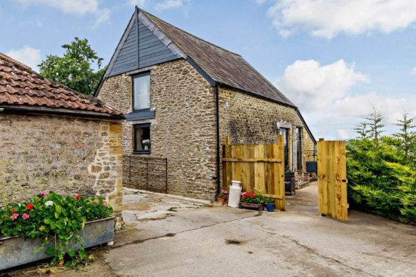 Chamomile Barn, Sutton Bingham