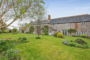 Chestnut Longhouse, Musbury