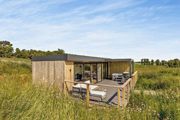 Contemporary Farm Lodge 1, Abberley