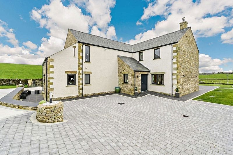 Contemporary Farmhouse, Shap
