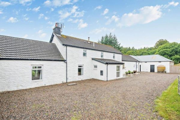 Contemporary Farmhouse, Kilfinan