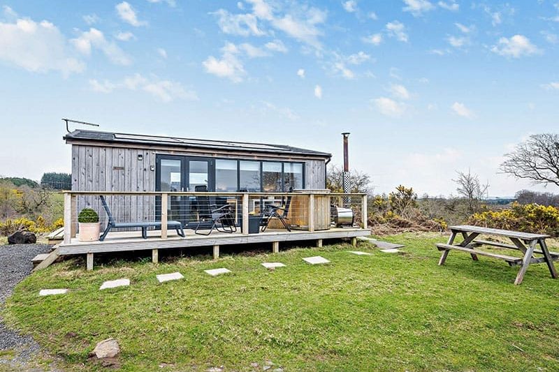 Contemporary Lodge 1, Dalry