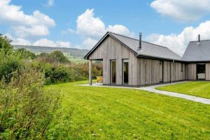 Contemporary Lodge 2, Talybont-on-Usk
