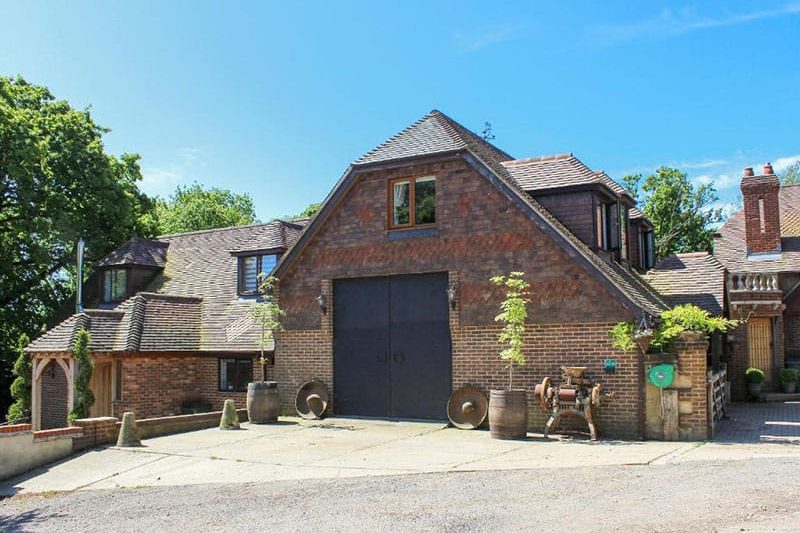Coombe Wood Coach House, Hawkinge