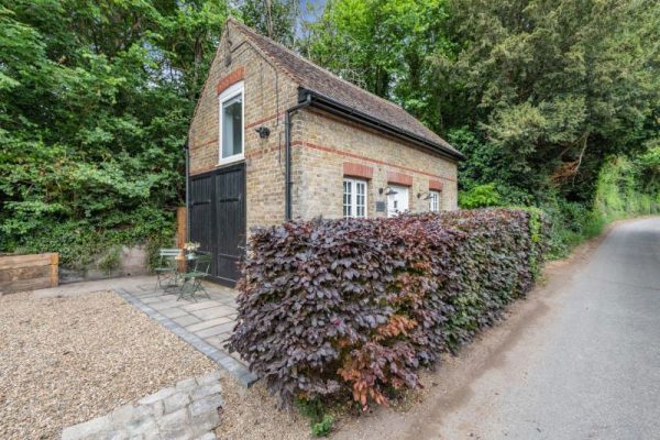 Cosy Cottage, Luddesdown