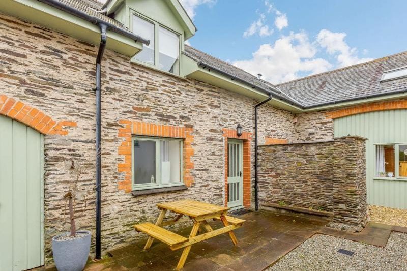 Cotoneaster Cottage, Berrynarbor