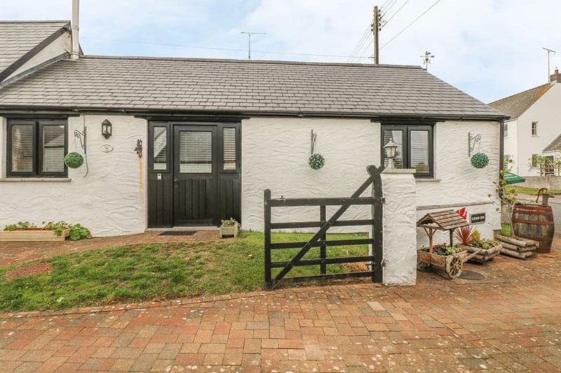 Cowslip Cottage, Rosemarket