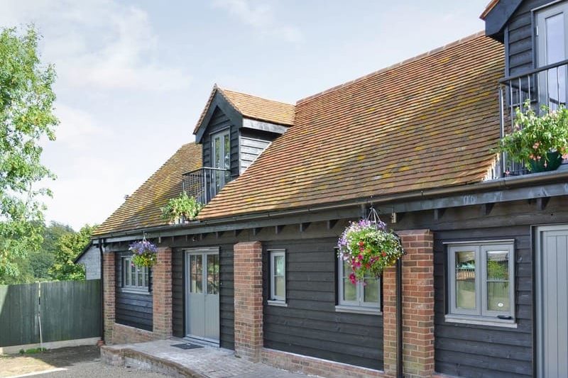 Cox Cottage, Pembury