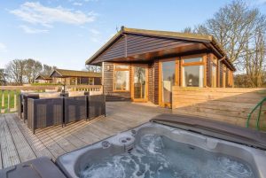 Cuckoo Lodge, Eye