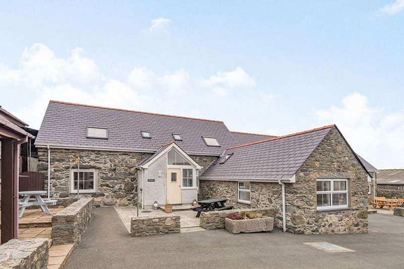 Cwt Drecs - Penrhyn Farm, Llanfwrog