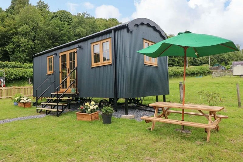 Cwtch Y Bugail 2, Llandeilo