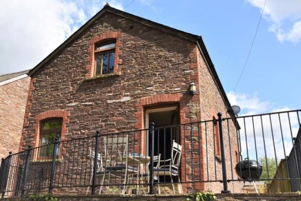 Daffodil Barn, Llangorse