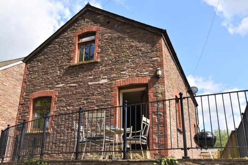 Daffodil Barn, Llangorse