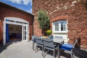 Daisy Barn, Kennford