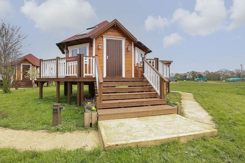 Dragonfly Retreat, Upper Marham