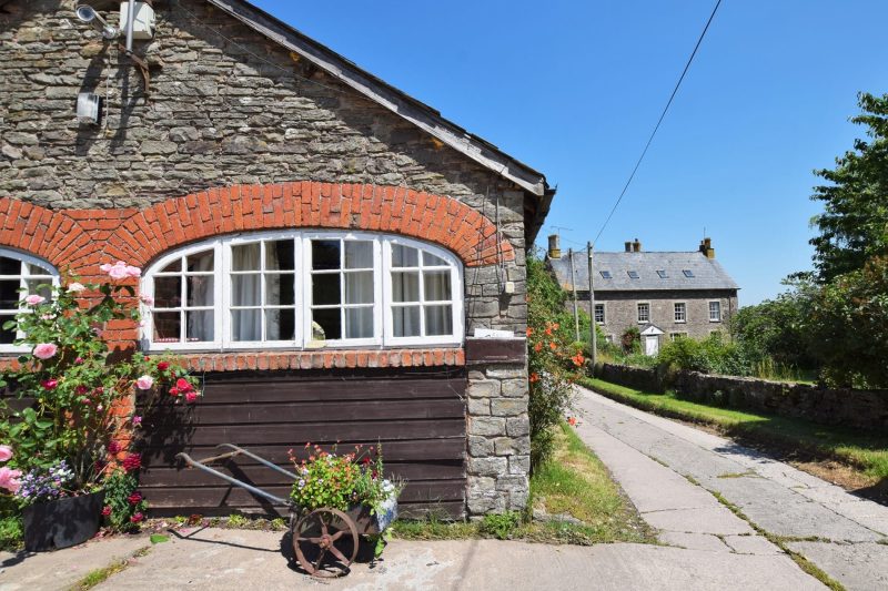 Dunnock Cottage, Llantilio Pertholey
