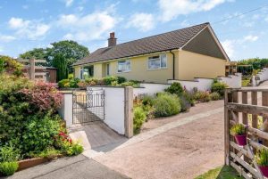 Farm Cottage, Cantref