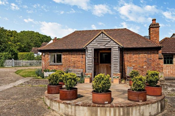 Farm Cottage, Pett