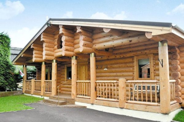Fir Tree Lodge - Bryn y Pin Lodges, Groesffordd Marl