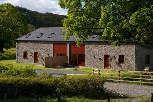 Former Stables 3, Cynghordy