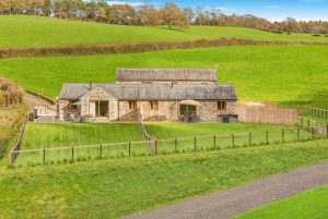 Foxglove Barn, St Winnow