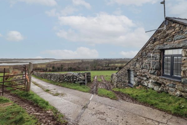 Gaerau Bach, Llanfair