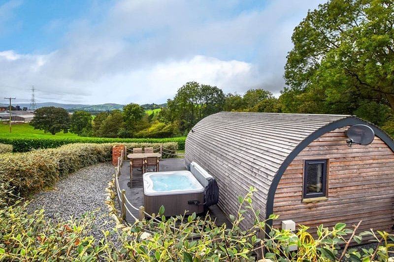Glamping Pod 2, Gwyddelwern