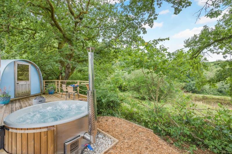 Glamping Pod 3, Treneglos