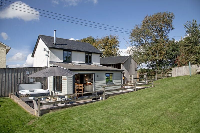 Great Ash Barn, Crediton