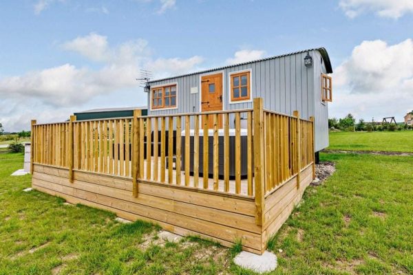 Grouse Hut, Faldingworth