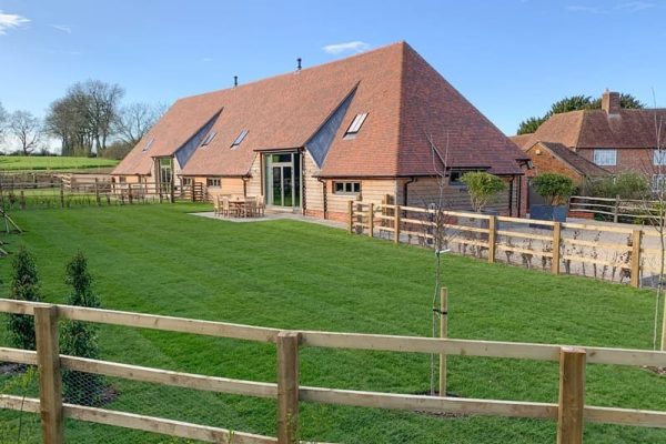 Hatchers Barn, Shefford Woodlands