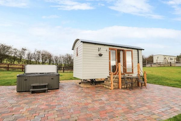 Highland View, Rhayader